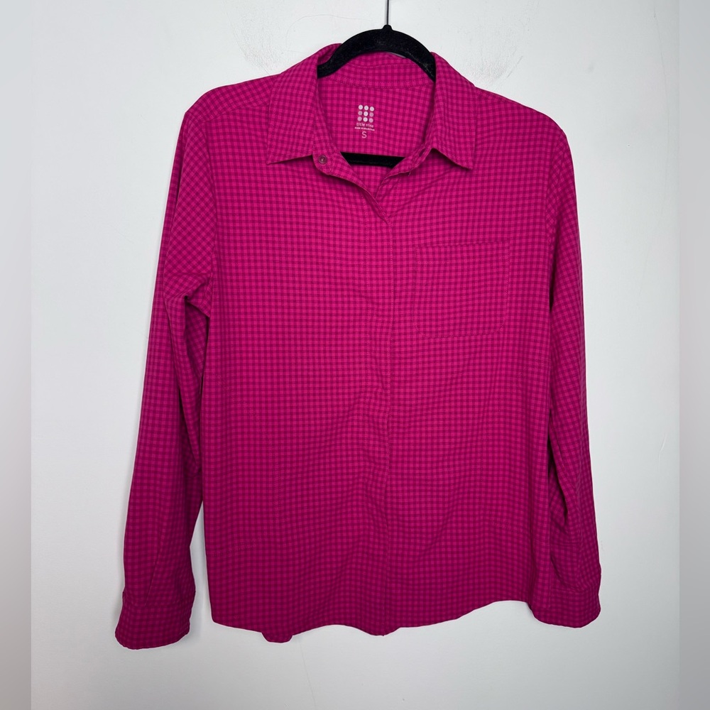 Title Nine Tuolumne Tech Button Down Shirt - Picture 4 of 10